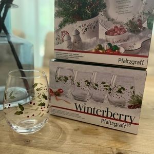 Pfaltzgraff Winterberry Wine Glasses - Thumbnail 5